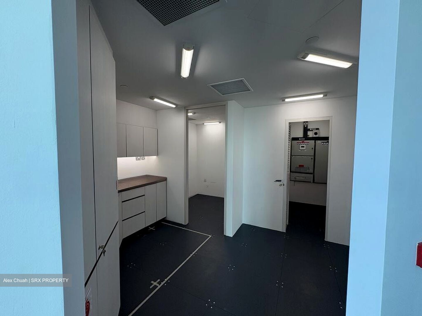 Hub Synergy Point (D2), Office #503384181